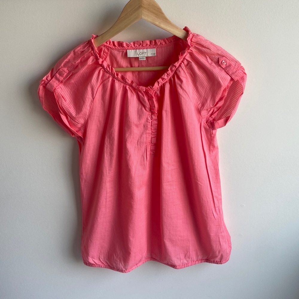 Loft pink short sleeve top small petite